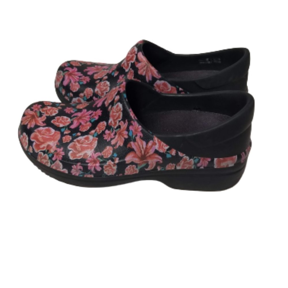Crocs Dual Comfort Floral Clogs Women's Size 5